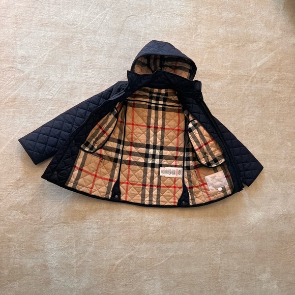 Burberry jacket - Picture 3 of 9